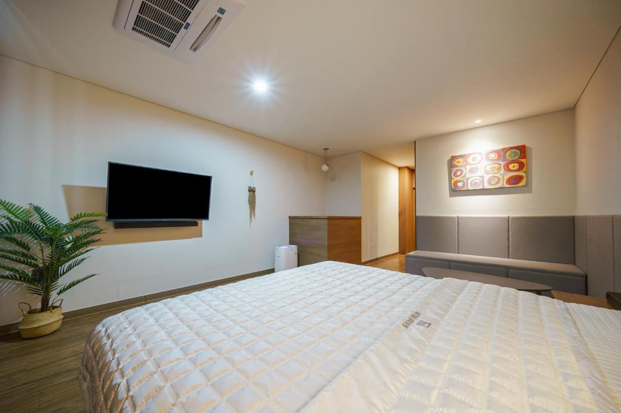 Mtm Family Hotel Gyeongju Esterno foto