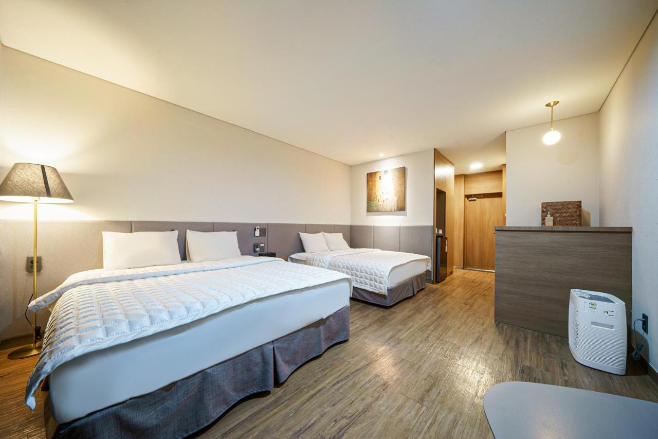 Mtm Family Hotel Gyeongju Esterno foto