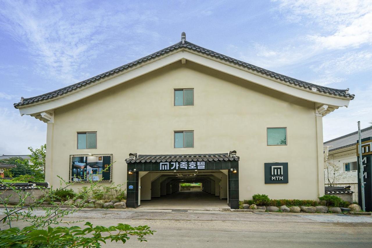 Mtm Family Hotel Gyeongju Esterno foto